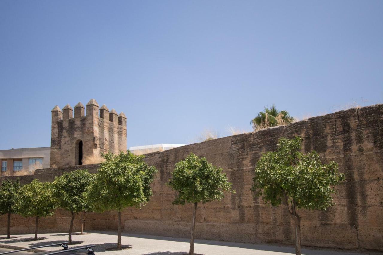 Murallas De Sevilla Apartamento Con Garaje 4 Pax Exterior photo
