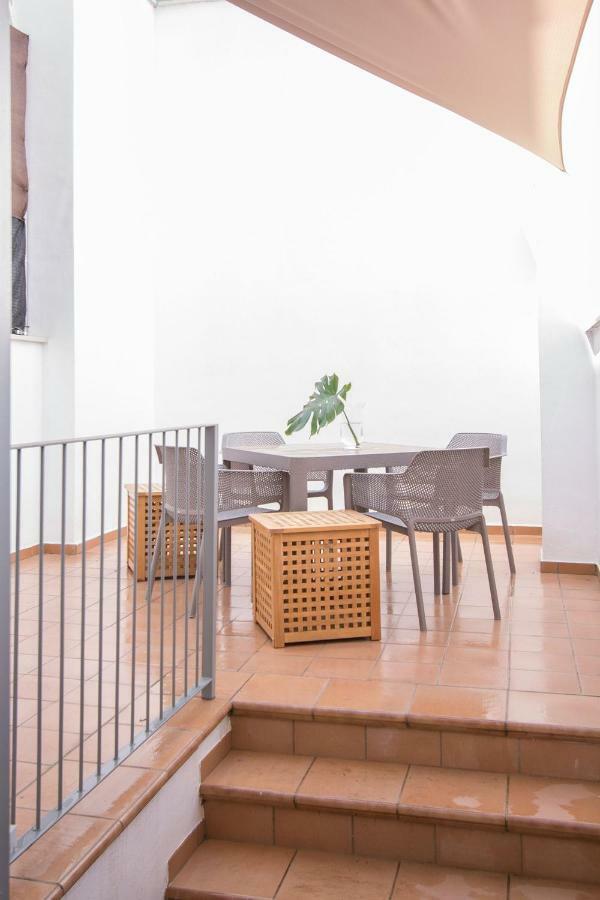 Murallas De Sevilla Apartamento Con Garaje 4 Pax Exterior photo